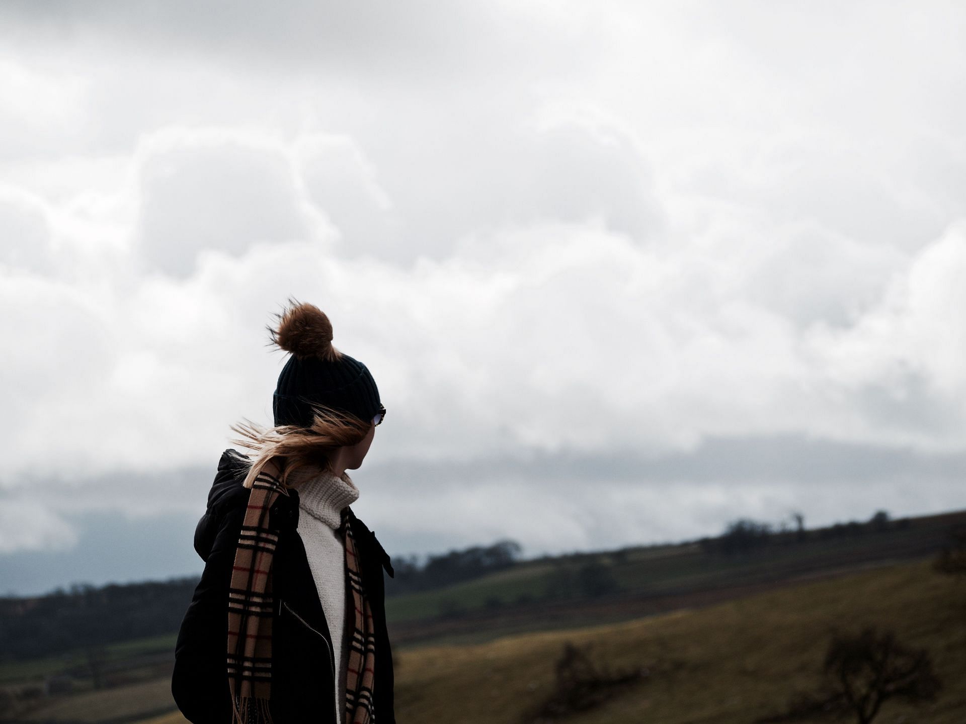 Cold stress can significant impact on your well-being. (Image via Unsplash/ Spurwing Agency)